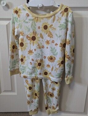 Jessica Simpson White and Yellow Sunflower Kids Pajama Set